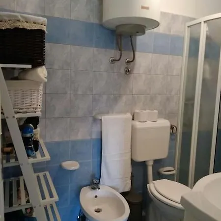 Five Minutes From City Center Apartment